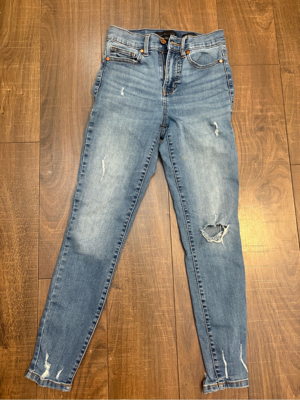 Kendall & Kylie Light Blue Distressed Skinny Jeans